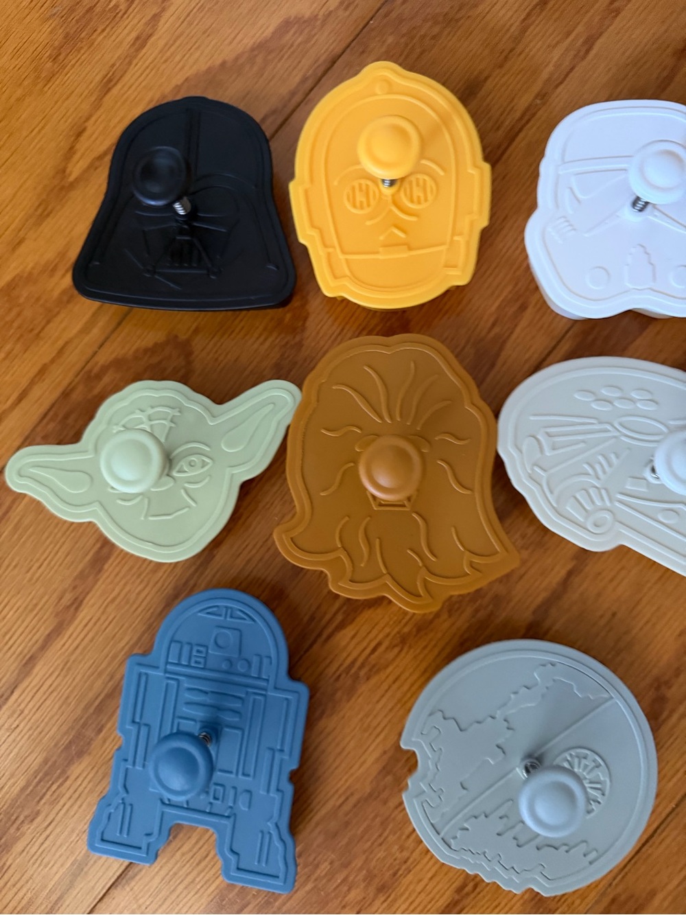 Star Wars Character Cookie Cutters - Set of 8 baking millennial falcon yoda bb8 - Picture 2 of 8
